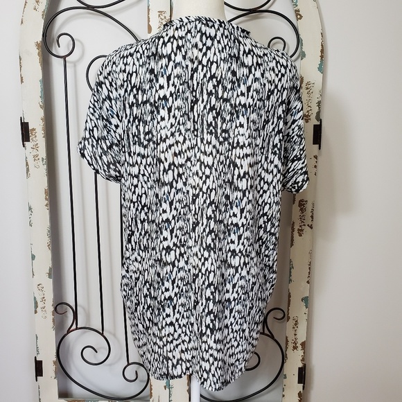 Zac & Rachel cold shoulder top large - Picture 6 of 6